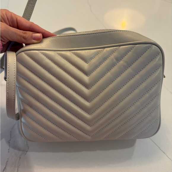 YSL classic leather camera bag in the color bone. - Picture 6 of 15